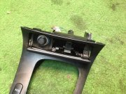 Moldura da alavanca das velocidades SUBARU LEGACY OEM 92121AG070 BPE 2003