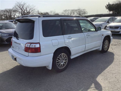 SUBARU FORESTER SF9 2000