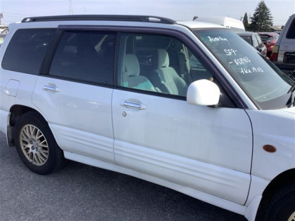 SUBARU FORESTER SF9 2000