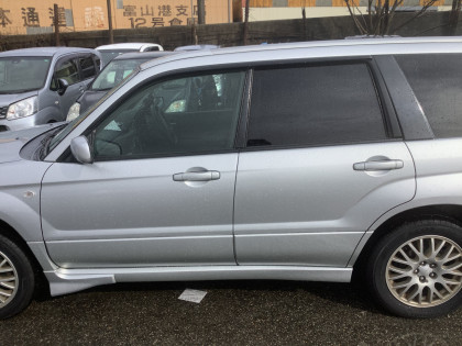 SUBARU FORESTER SG5 2004