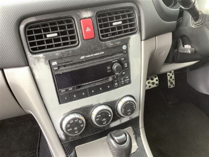 SUBARU FORESTER SG5 2006