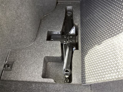SUBARU FORESTER SG5 2006