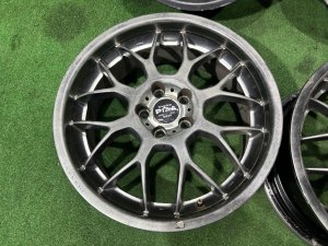 ล้อแม็ก R17 PIAA Racing Luomo terzo design SUBARU LEGACY OEM 1234567 BE5 2002