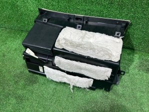 Porta-luvas SUBARU OUTBACK OEM 66120AG000WA BPE 2004 SILVER 39D, 3K3