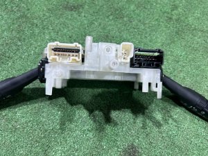 Steering column switch assembly Гитара SUBARU OUTBACK OEM 83111AG651 BPE 2004 EZ30