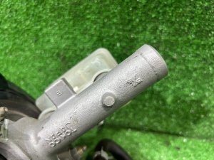 ブレーキマスターシリンダー SUBARU OUTBACK OEM 26401AG000 26402AG020 BPE 2004 EZ30
