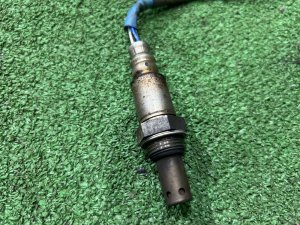O2センサー（ラムダセンサー） №2 SUBARU OUTBACK OEM 22641AA160 BPE 2004 EZ30
