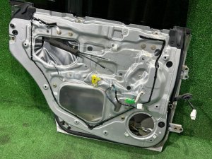 ประตูหลังซ้าย SUBARU OUTBACK OEM 60409AG0509P BPE 2004 SILVER 39D, 3K3