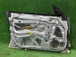 Puerta delantera izquierda SUBARU OUTBACK OEM 60009AG0509P BPE 2004 SILVER 39D, 3K3