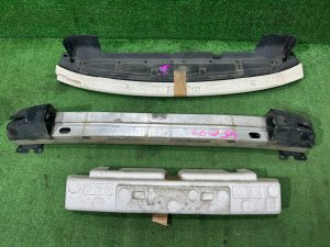 คานเหล็กกันชนหน้า 57712AG000 57705AG030 57705AG010 SUBARU OUTBACK
