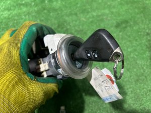 สวิตช์กุญแจสตาร์ท комплект замков SUBARU OUTBACK OEM 57491AG131 BPE 2004 SILVER 39D, 3K3