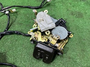 尾门锁 с доводчиком SUBARU OUTBACK OEM 63031AG000 BPE 2004 SILVER 39D, 3K3