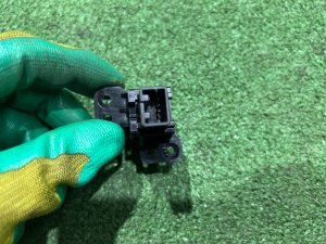 ハザードスイッチ SUBARU OUTBACK OEM 83037AG000 BPE 2004 EZ30