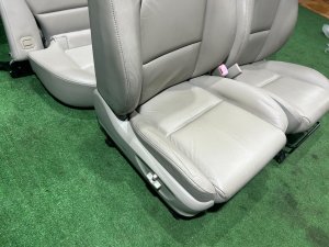 Seat set кожа SUBARU OUTBACK OEM 64011AG221WA 64011AG231WA BPE 2004 SILVER 39D, 3K3