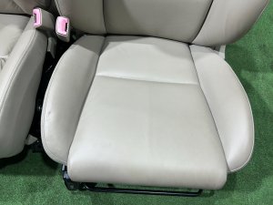 Seat set кожа SUBARU OUTBACK OEM 64011AG221WA 64011AG231WA BPE 2004 SILVER 39D, 3K3