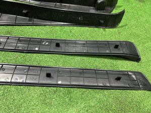 Sill trims SUBARU OUTBACK OEM 94060AG170 94060AG180 BPE 2004 SILVER 39D, 3K3