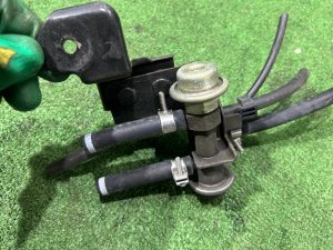 ตัวปรับแรงดันน้ำมันเชื้อเพลิง SUBARU OUTBACK OEM 16622AA010 BPE 2004 EZ30