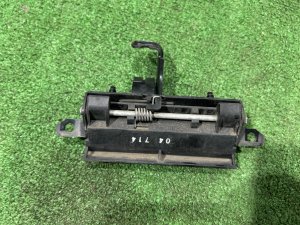 Manilla del portón SUBARU OUTBACK OEM 63160AG001 BPE 2004 SILVER 39D, 3K3
