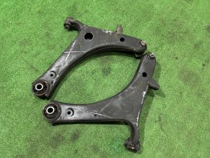 Front control arms SUBARU OUTBACK OEM 20202AG001 20202AG011 BPE 2004 EZ30