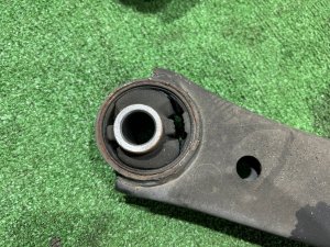 Front control arms SUBARU OUTBACK OEM 20202AG001 20202AG011 BPE 2004 EZ30