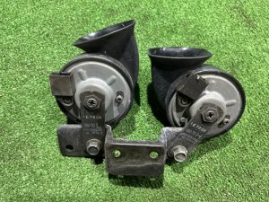 ホーン гудок SUBARU OUTBACK OEM 86012AG030 86012AG020 BPE 2004 EZ30