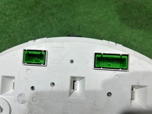 メーターパネル SUBARU OUTBACK OEM 85021AG030 BPE 2004 EZ30