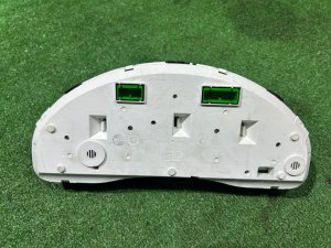 メーターパネル SUBARU OUTBACK OEM 85021AG030 BPE 2004 EZ30
