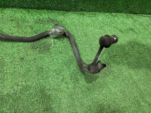 Barra estabilizadora trasera SUBARU OUTBACK OEM 20451AG020 BPE 2004 EZ30