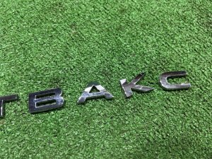 Emblema OUTBACK SUBARU OUTBACK OEM 93073AG020 BPE 2004 SILVER 39D, 3K3