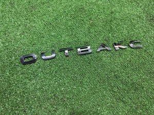 โลโก้ OUTBACK 93073AG020 SUBARU OUTBACK