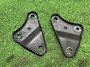 Soportes de los brazos delanteros SUBARU OUTBACK OEM 20216AG020 20216AG030 BPE