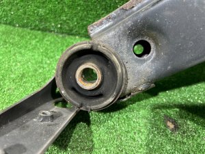 Travessa traseira SUBARU LEGACY LANCASTER OEM 20152AE001 BHE BH9 BH5 BE5 BE9 BEE 2001 EZ30 AT