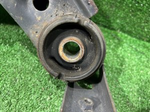 Travessa traseira SUBARU LEGACY LANCASTER OEM 20152AE001 BHE BH9 BH5 BE5 BE9 BEE 2001 EZ30 AT