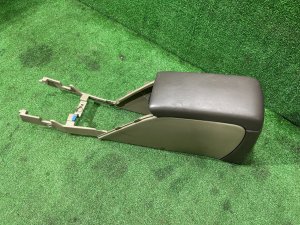 ช่องเก็บของและที่วางแขน SUBARU LEGACY LANCASTER OEM 92111AE010AD BHE BH9 BH5 2001 SILVER/GREY 1U2