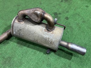 消音鼓 SUBARU LEGACY LANCASTER OEM 44300AE200 BHE 2001 EZ30 AT