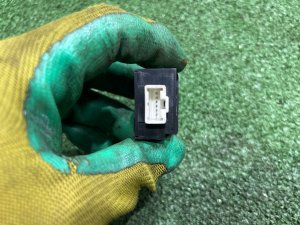 Headlight levelling switch SUBARU LEGACY LANCASTER OEM 83011AE010 BHE BH9 BH5 BE5 BE9 BEE 2001 EZ30 AT