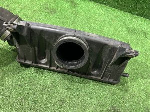 Caja del filtro de aire под СВАП SUBARU LEGACY LANCASTER OEM 14435AA074 46051AE000 46052AE000 46040FE010 46023FC041 BHE BEE 2001 EZ30 AT