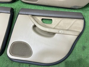Painéis de porta SUBARU LEGACY LANCASTER OEM 94210AE600AD 94210AE610AD 94220AE420AD 94220AE430AD BHE BH9 BH5 2001 SILVER/GREY 1U2