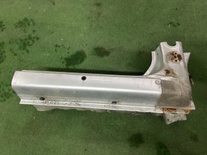 右サイドシル SUBARU LEGACY LANCASTER OEM 51415AE021 BHE BH9 BH5 2001 SILVER/GREY 1U2