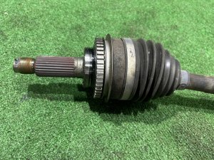 Semieixo dianteiro SUBARU LEGACY LANCASTER OEM 28021AC200 BHE BH9 BH5 BE5 BE9 BEE 2001 EZ30 AT