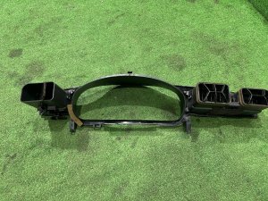 กรอบมาตรวัด SUBARU LEGACY LANCASTER OEM 66180AE000 BHE BH9 BH5 BE5 BE9 BEE 2001 SILVER/GREY 1U2