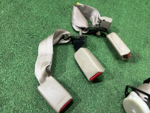 后排安全带 SUBARU LEGACY LANCASTER OEM 64660AE000ML 64660AE010ML BHE BH9 2001 SILVER/GREY 1U2