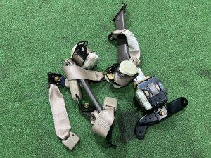 后排安全带 SUBARU LEGACY LANCASTER OEM 64660AE000ML 64660AE010ML BHE BH9 2001 SILVER/GREY 1U2