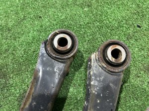 リアアーム SUBARU LEGACY LANCASTER OEM 20250AE010 20250AE000 20250AE020 20250AE040 BHE BH9 2001 EZ30 AT