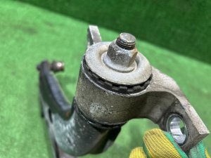 ปีกนกหน้า Дефект сайлентблоков SUBARU LEGACY LANCASTER OEM 20202AE000 20202AE010 BHE BH9 2001 EZ30 AT