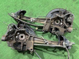 Cubos traseiros SUBARU LEGACY LANCASTER OEM 28462AE011 28474AE000 20252AE001 26700AE030 BHE BH9 BH5 BE5 BE9 BEE 2001 EZ30 AT