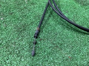 Cable del capó SUBARU LEGACY LANCASTER OEM 57330AE000GE BH9 BHE 2001 SILVER/GREY 1U2