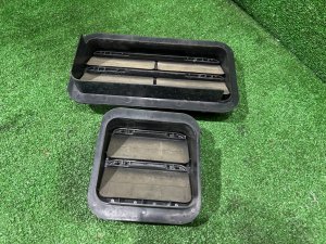 ช่องระบายอากาศตัวถัง SUBARU LEGACY LANCASTER OEM 72651AE000 72651AE010 BHE 2001 SILVER/GREY 1U2