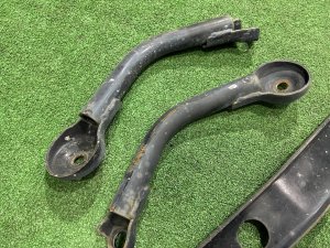 后梁拉杆 SUBARU LEGACY LANCASTER OEM 20157AE050 20157AE060 20157AE000 BHE 2001 EZ30 AT