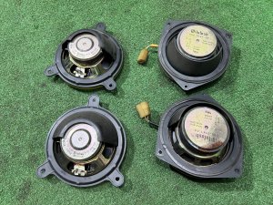 ลำโพง McIntosh SUBARU LEGACY LANCASTER OEM 86301AE040 86301AE080 BHE 2001